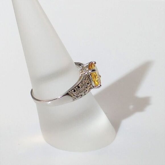 Citrine Ring 1.7 Carats Sterling Silver Size 7 - Picture 4 of 8